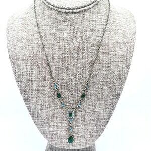 Avon Art Deco Style Necklace Emerald Green Crystal Teardrop Pendant Silver Tone